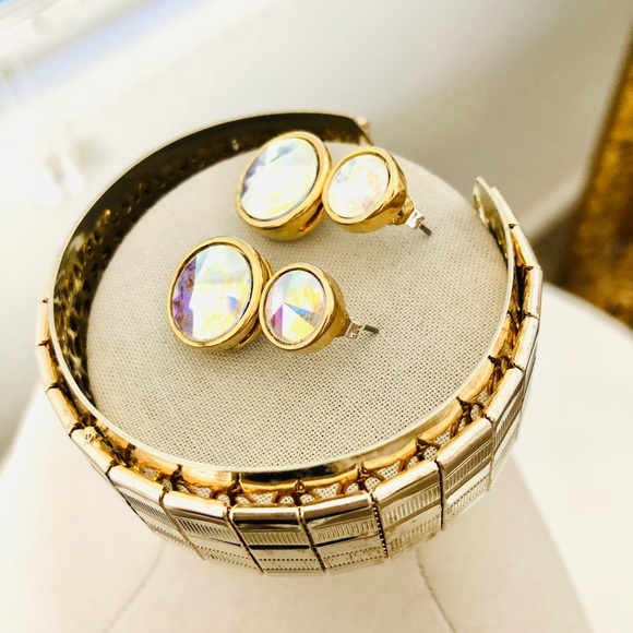 Vintage Aurora Borealis Rivoli Earrings & Retro Bracelet - Picture 3 of 12